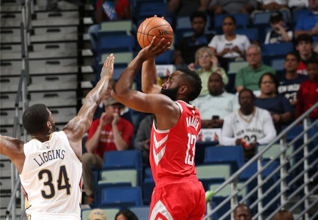 转会期欧篮联焦点战；夏洛特黄蜂豪取连胜；悬念犹存；临场指挥获称赞的简单介绍